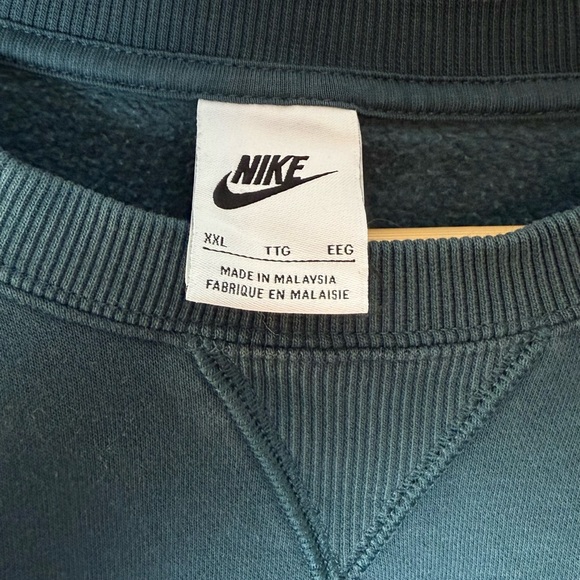 Nike Crewneck Sweatshirt XXL Green Oversized Crop Spellout Logo - Picture 5 of 7